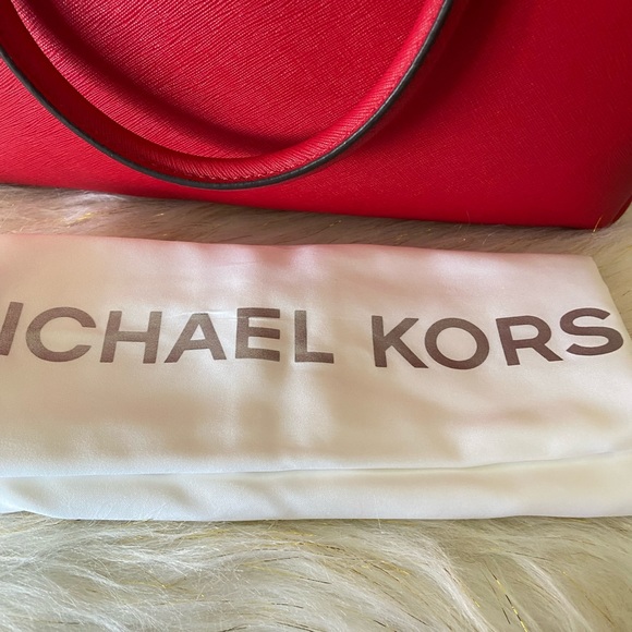 Michael Kors Savannah - Picture 5 of 5